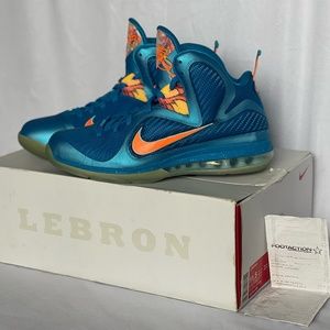 *DEAD STOCK* *RARE FIND* NIKE LEBRON IX (9) CHINA SIZE 11.5 U.S.